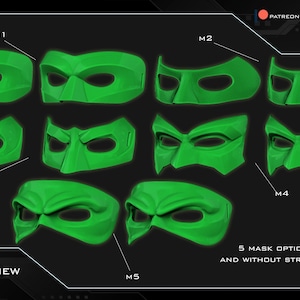 Pu&ograve; includere: Una collezione di cinque opzioni di maschere verdi, ognuna con design e varianti uniche. L'immagine include il testo "STL PREVIEW" e "5 MASK OPTIONS WITH AND WITHOUT STRAP CUTOUTS". Le maschere sono mostrate su uno sfondo scuro.