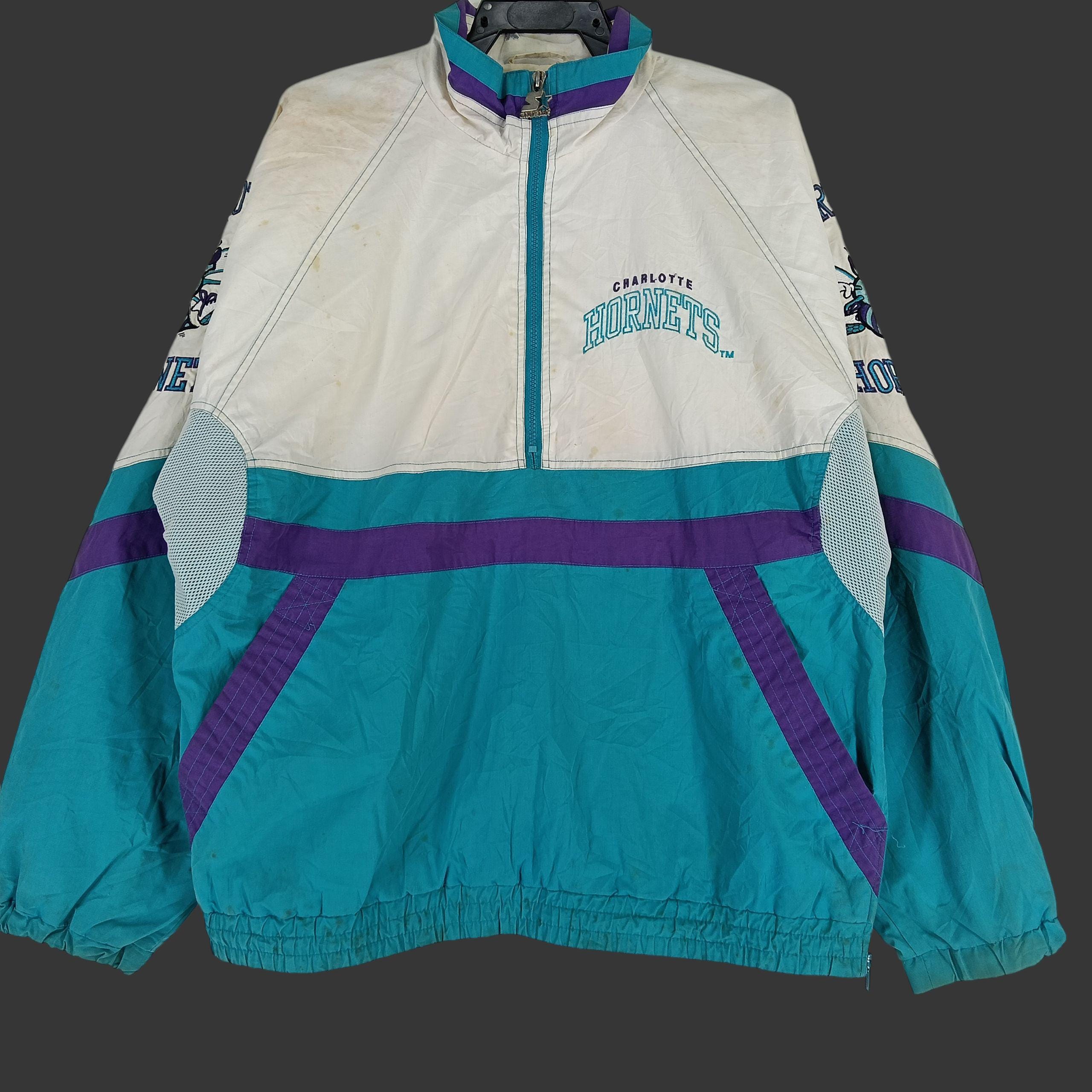 Vintage 90's Charlotte Hornets Basketball Team Large Jacket