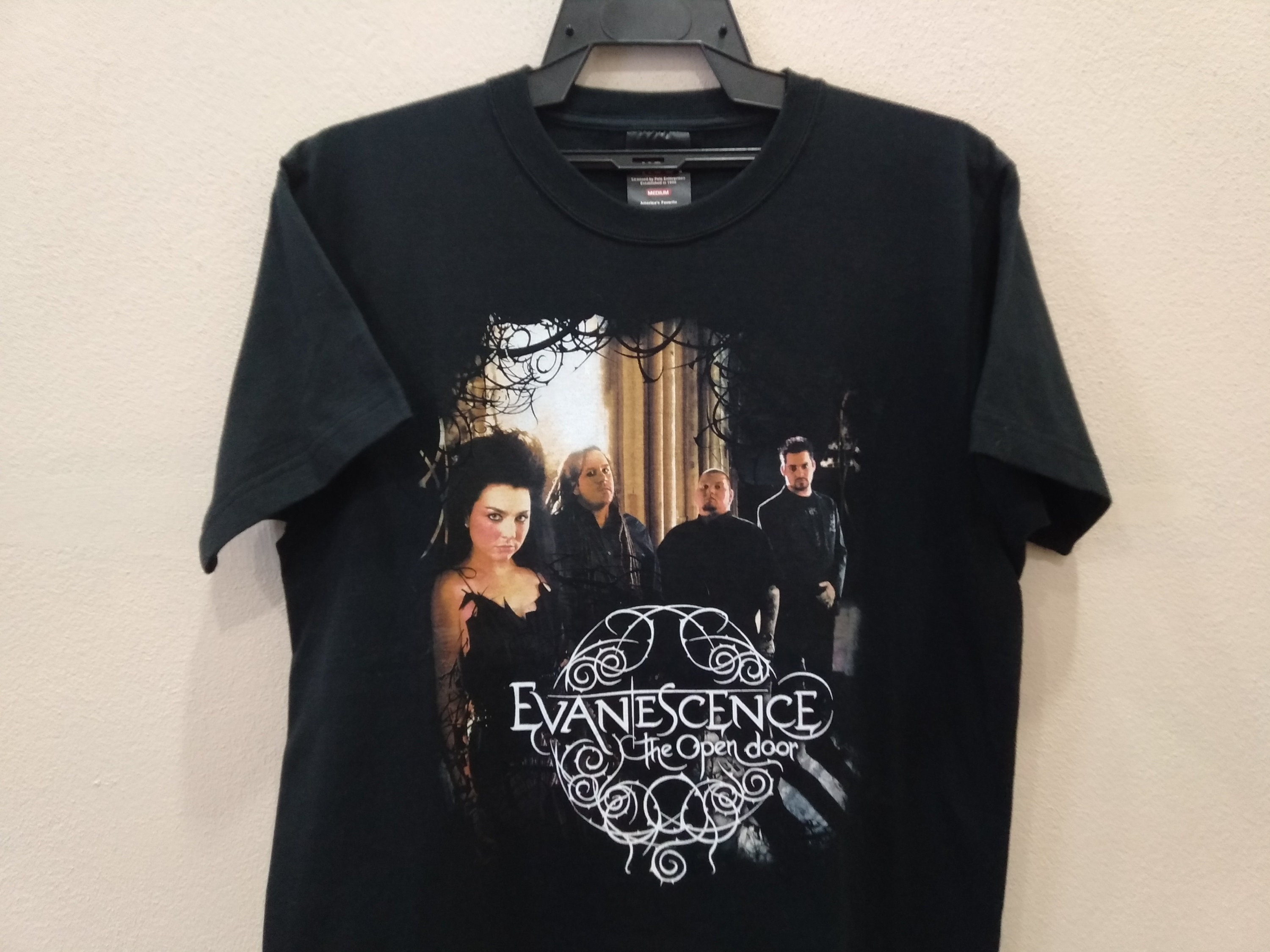 Vintage Y2k Evanescence American Rock Band Black Medium T Shirt