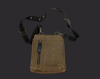 Vintage Takeo Kikuchi Mini Crossbody Sling Bag – Functional & Fashionable  Adjustable Sling Bag Leather Casual Day Bag with Zipper Pockets