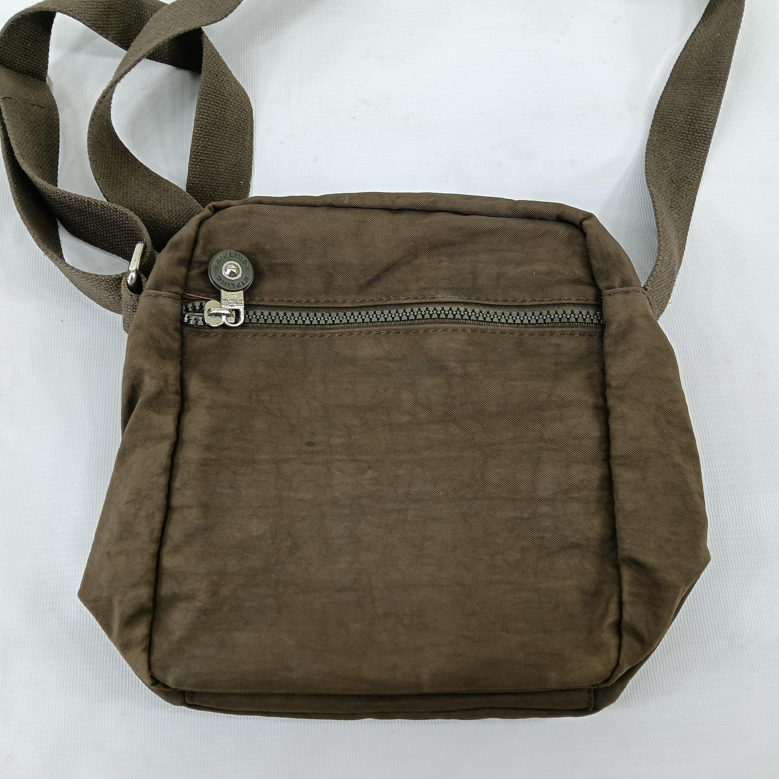 ティーズ ページ4 スケッチャーズ ダズル ショート スリーブ ティー | SKECHERS JP