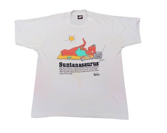 Vintage 90's Suntanasaurus Picnic Red de dibujos animados Blanco Xlarge Camiseta Clift Galbraith Comic Dinosaur Tee Tamaño XL