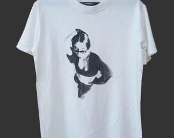 トップス vintage 90s CG Design art tee Vintage 90s CG Design Fashion Portrait T-shirt - Size M - Etsy