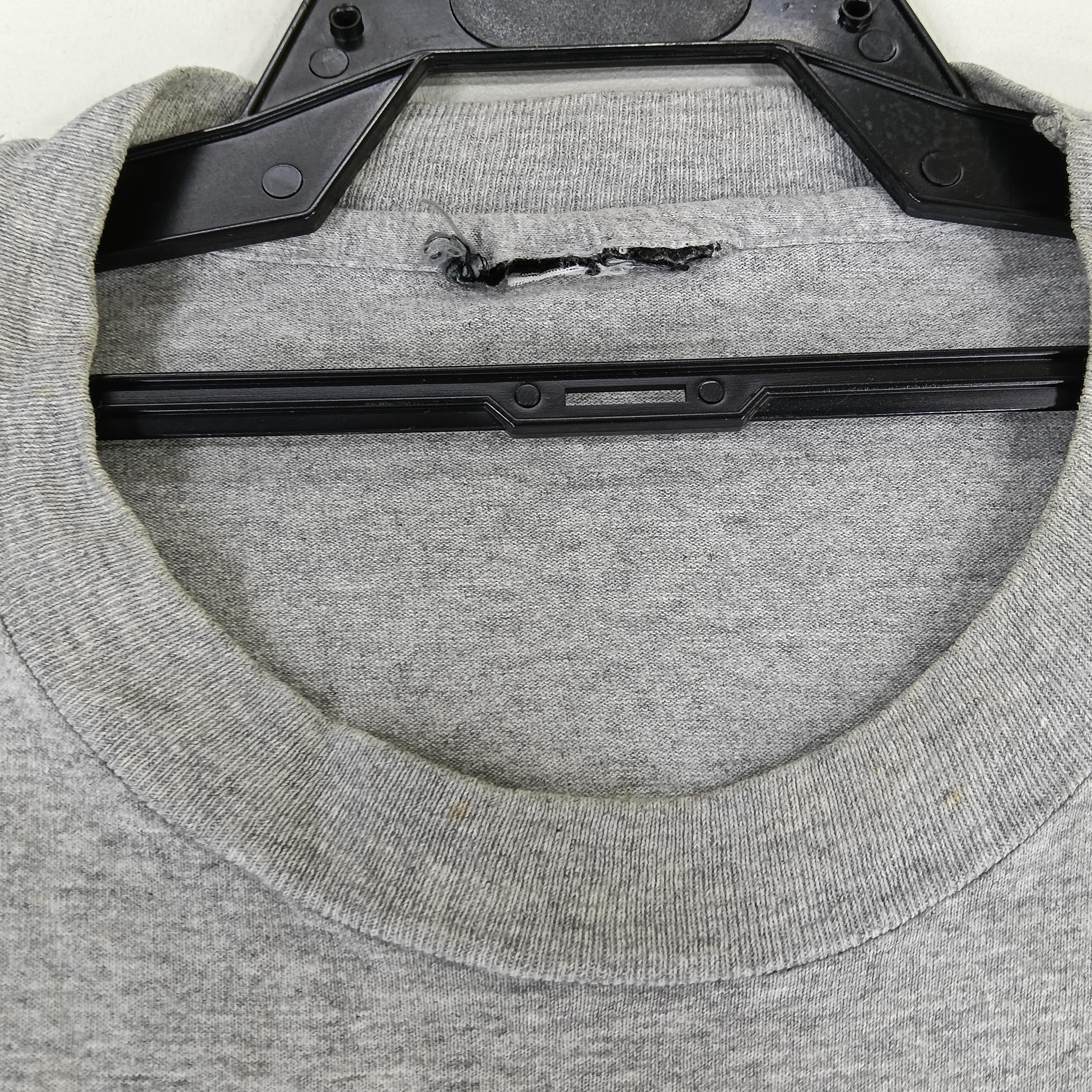 90年代ヴィンテージのDKNY USAグレーTシャツ、ラージDKNYスポーツ 