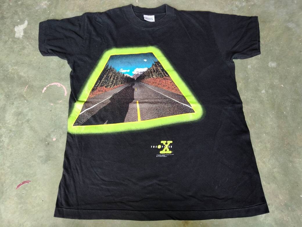 Vintage 90's the X- Files America Science Fiction Drama Television