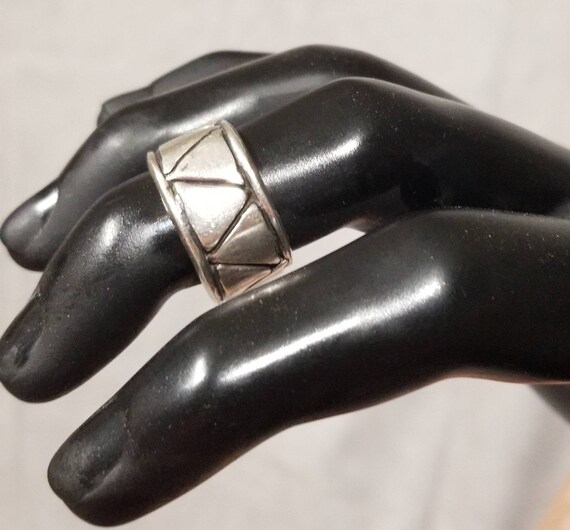 Sterling silver size 8.5 statement ring - image 1