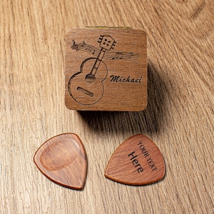 Personalized Wood Guitar Pick & Box Set, Custom Pick Case, Engrave Plectrum Holder, Gift for Him, Father&#39;s Day, Christmas Gifts