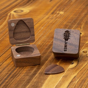 Personalized Wooden Guitar Pick Box, Custom Wood Guitar Picks Case, Wood Guitar Plectrum Holder Storage, Gift for Dad, Guitar Player