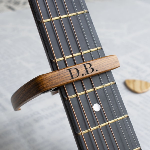 Personalized Metal Guitar Capo with Wood Grain, Custom Message, Engraved Guitar Pick, Birthday Gift, Fathers days Gift for Guitarists