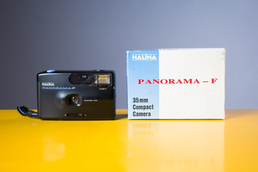 Buy Vintage 1980's Halina Panorama 35mm Analogue Compact Film Camera  Photography Online in India - Main Image