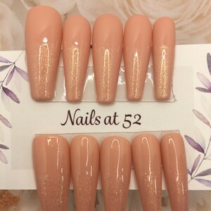 Simple Peach-Nude Glitter Ombré