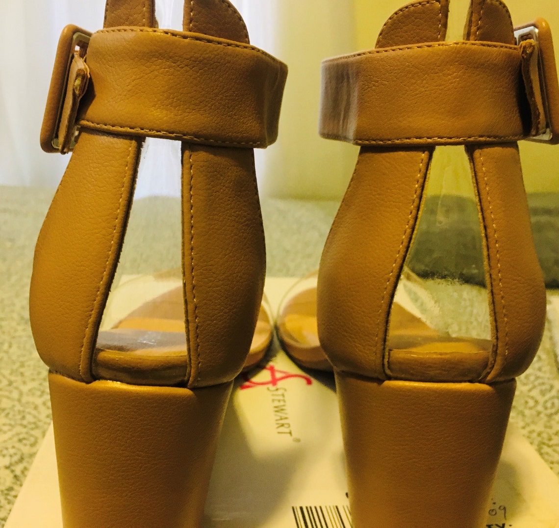 nude wide width wedges