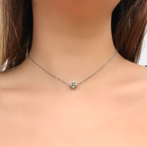 Vintage Silver Flower Necklace