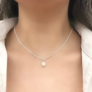 Dainty Mother of Pearl Necklace, Dainty Silver Pearl Necklace, Mother of pearl charm necklace