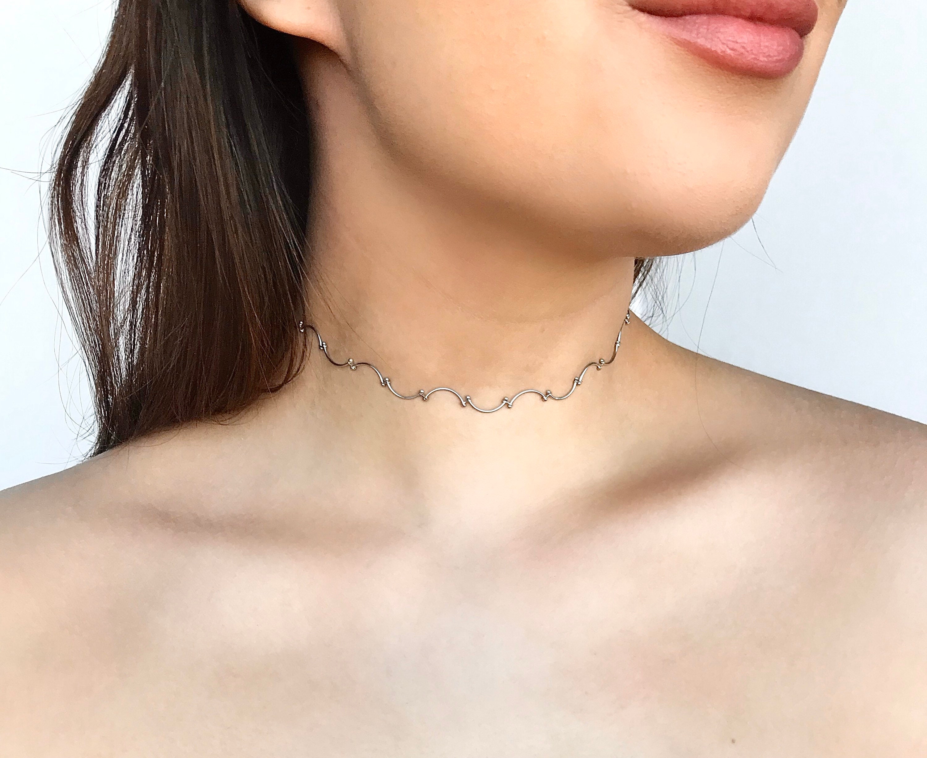 Havn pause Rust 90's Silver Chain Choker Silver Necklace Silver Wavy - Etsy