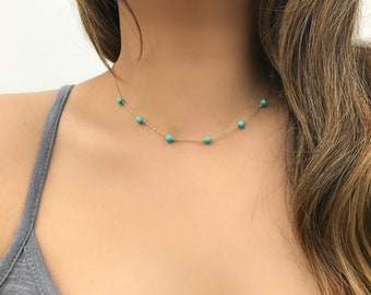 Türkisfarbene Perlenhalskette, Perlenhalsband, kurze Halskette mit grünen Perlen, The Turquoise Choker von UrbanGlassNY