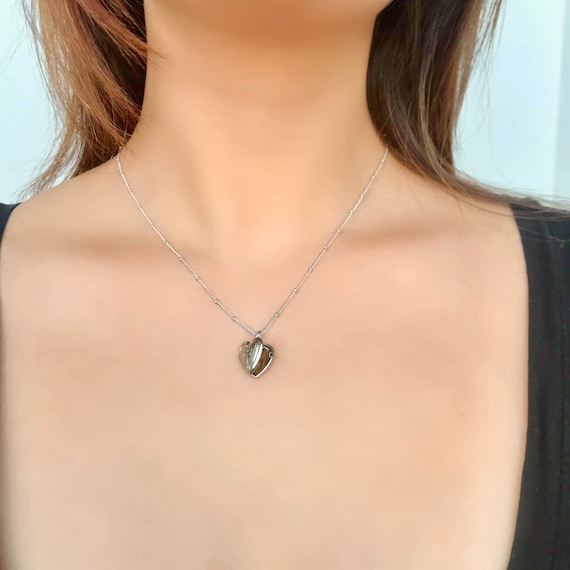 Silver Heart Locket Necklace, Classic Heart Locket, Vintage-style silver locket necklace