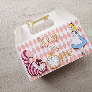 Alice In Wonderland Party Favor bag| Alice in Onederland party| Alice in Wonderland Gable Box| First Birthday Party Favor Box| Birthday Box