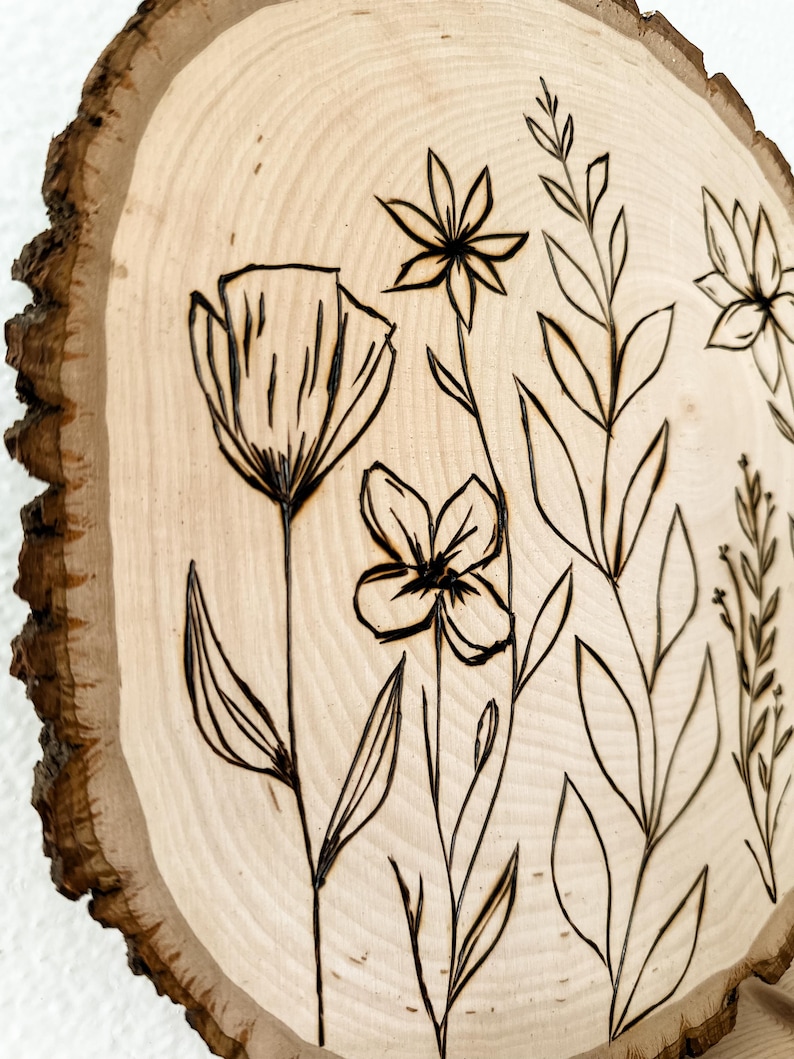 Wood Burned Floral Wall Art: Rustic Walnut Slice Pyrography - Etsy