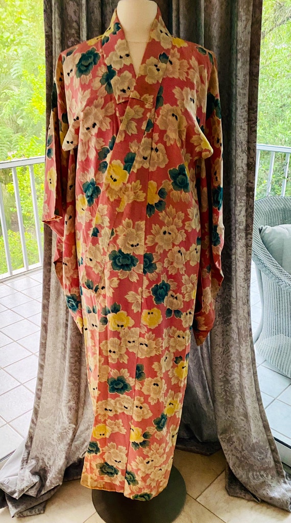 1960’s Vintage Floral Kimono