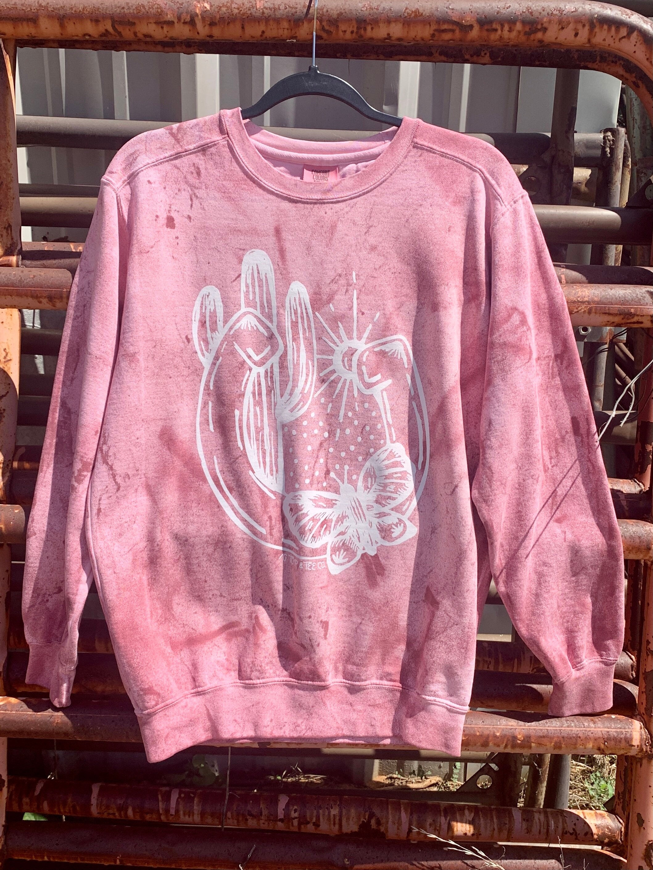 Horseshoe Butterfly Tie Dye Comfort 