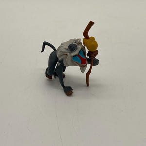 Disney Król Lew Rafiki Mini Figurka: Kolekcjonerska Zabawka Postać do Zabawy Animowanej dla Dzieci