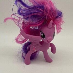 Hasbro My Little Pony Twilight Sparkle Figurine: Collectible Toy for MLP Fans and Enthusiasts