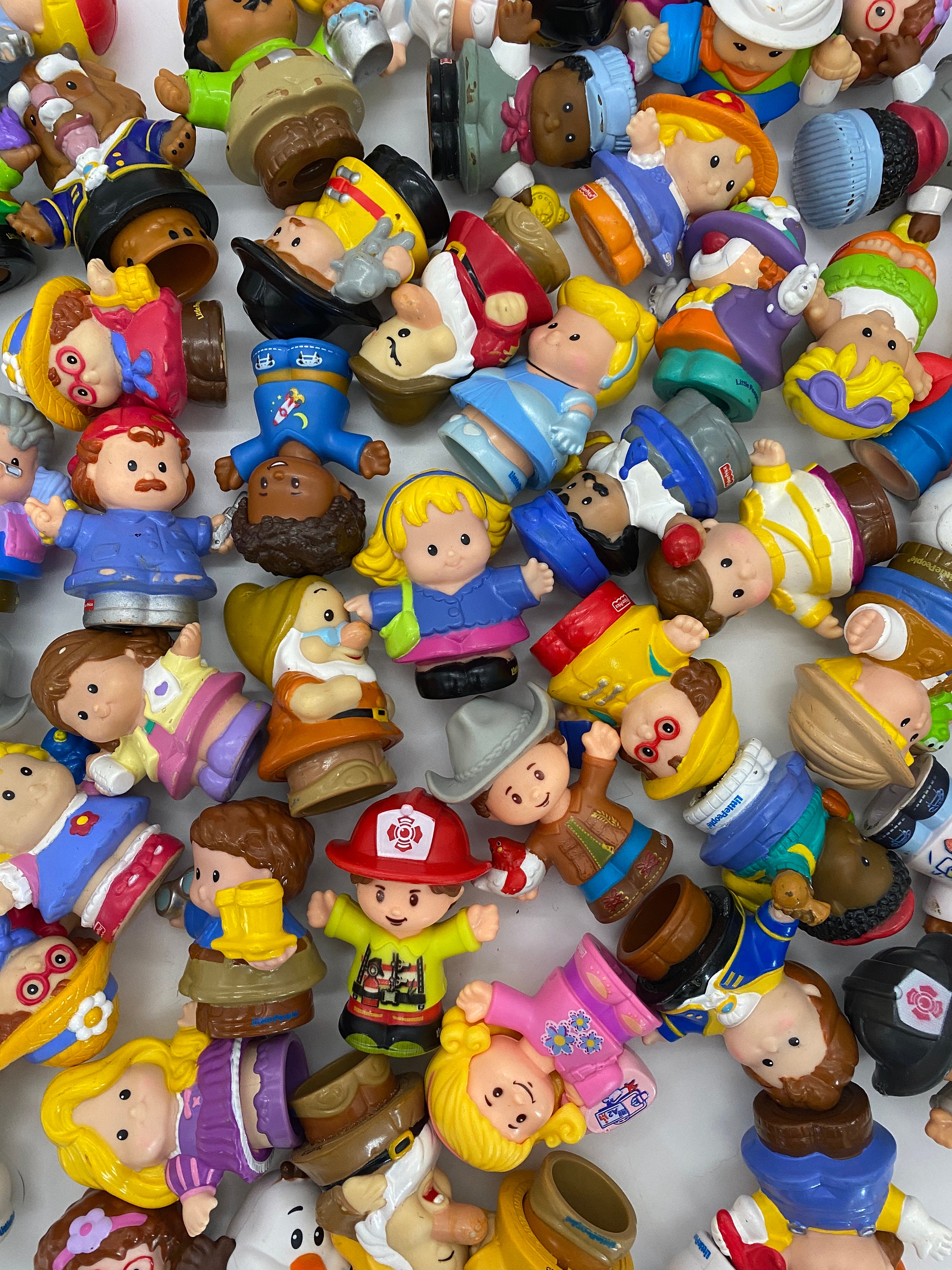 YOU 2000s Fisher Price Little People Figurines -