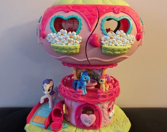 2006 Hasbro My Little Pony Ponyville Casa de globos de Pinkie Pie con ponis