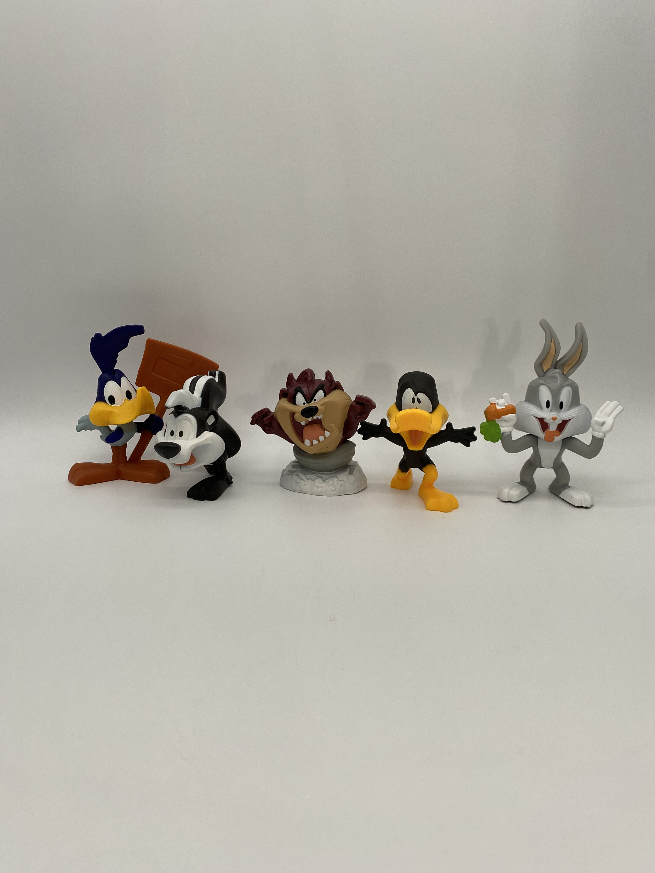 ルーニーテューンズ　フィギュア　4体セット ルーニーテューンズ Looney Tunes フィギュア 4体セット - アメコミ