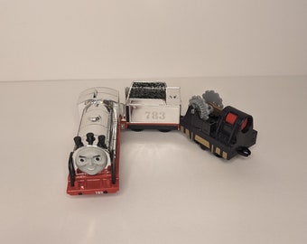 Thomas and Friends Trackmaster, juego de vagones tiernos Merlin, locomotora de tren motorizada.