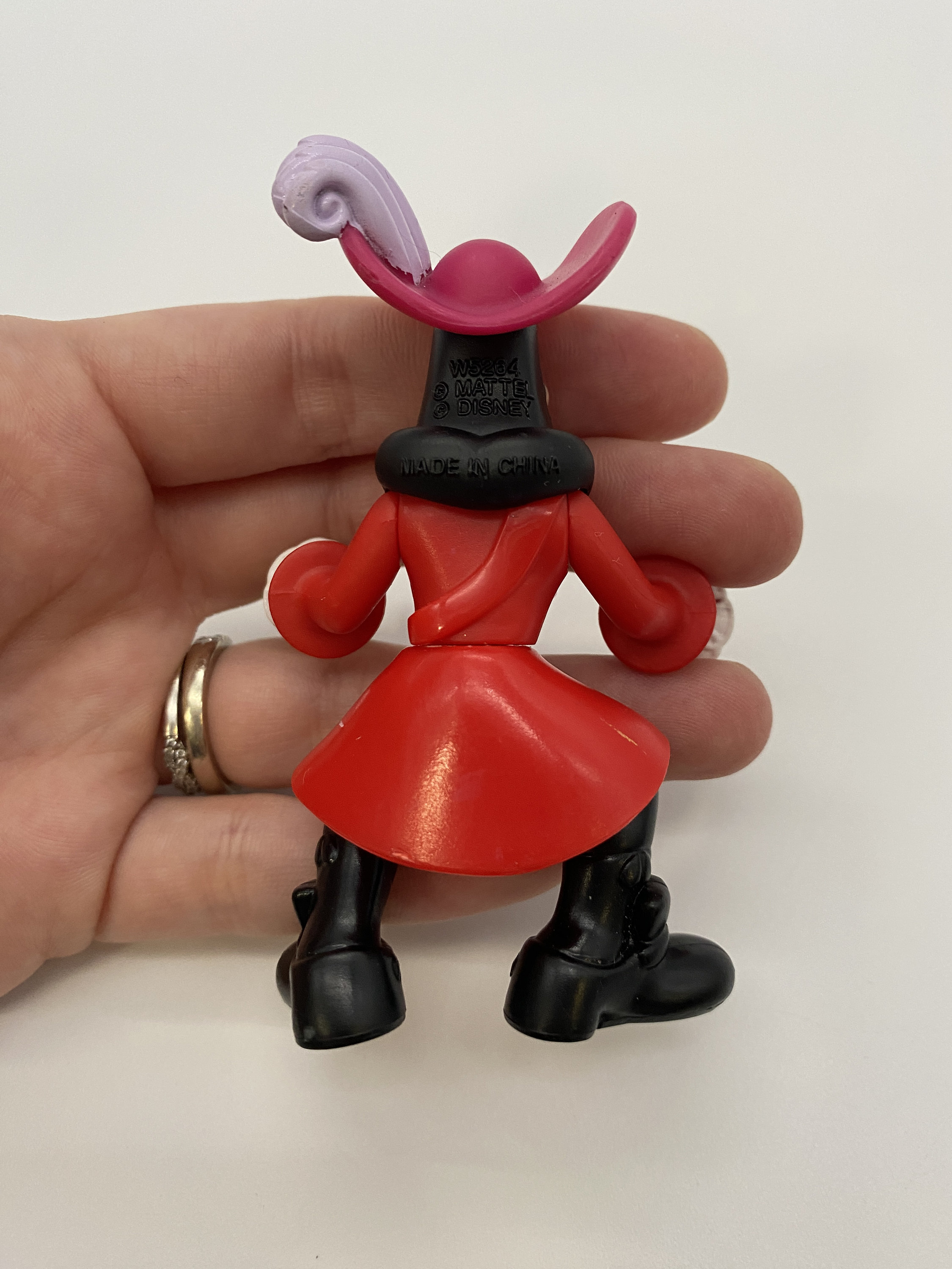 Disney Peter Pan Captain Hook Figurine Toy 