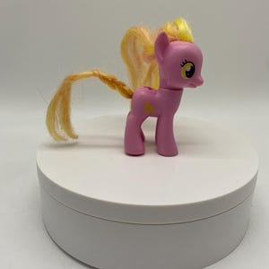 2014 Hasbro My Little Pony Honey Rays Pony - My Little Pony Collectible Toy