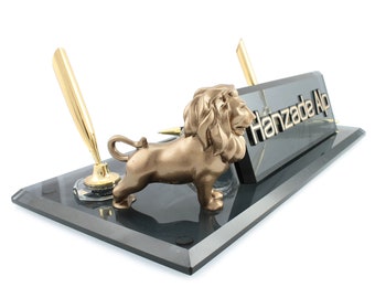 Con figura di leone Targhetta personalizzata per scrivania Segnaletica Arredamento moderno per ufficio aziendale Targhetta per scrivania direzionale, targhetta con nome personalizzato