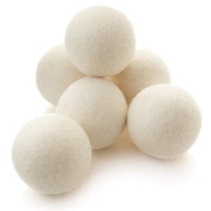 Merino Wool Dryer Balls 4 pieces and a bag image 4