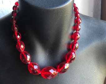 Vintage Multi-Faceted Red Glass Beaded Necklace, Elegant Jewellery, Prom Queen, Fashion Statement, Retro Styling.