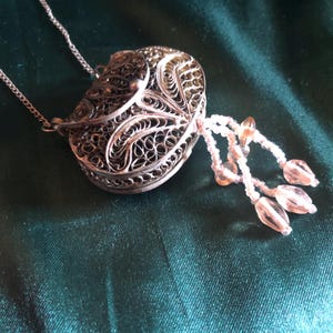 Vintage Filigree Miniature Bag, Chatelaine Purse, Antique Style, Bohemian Jewellery, Fine Detail, Usable Tiny Purse, Hinged Lid,