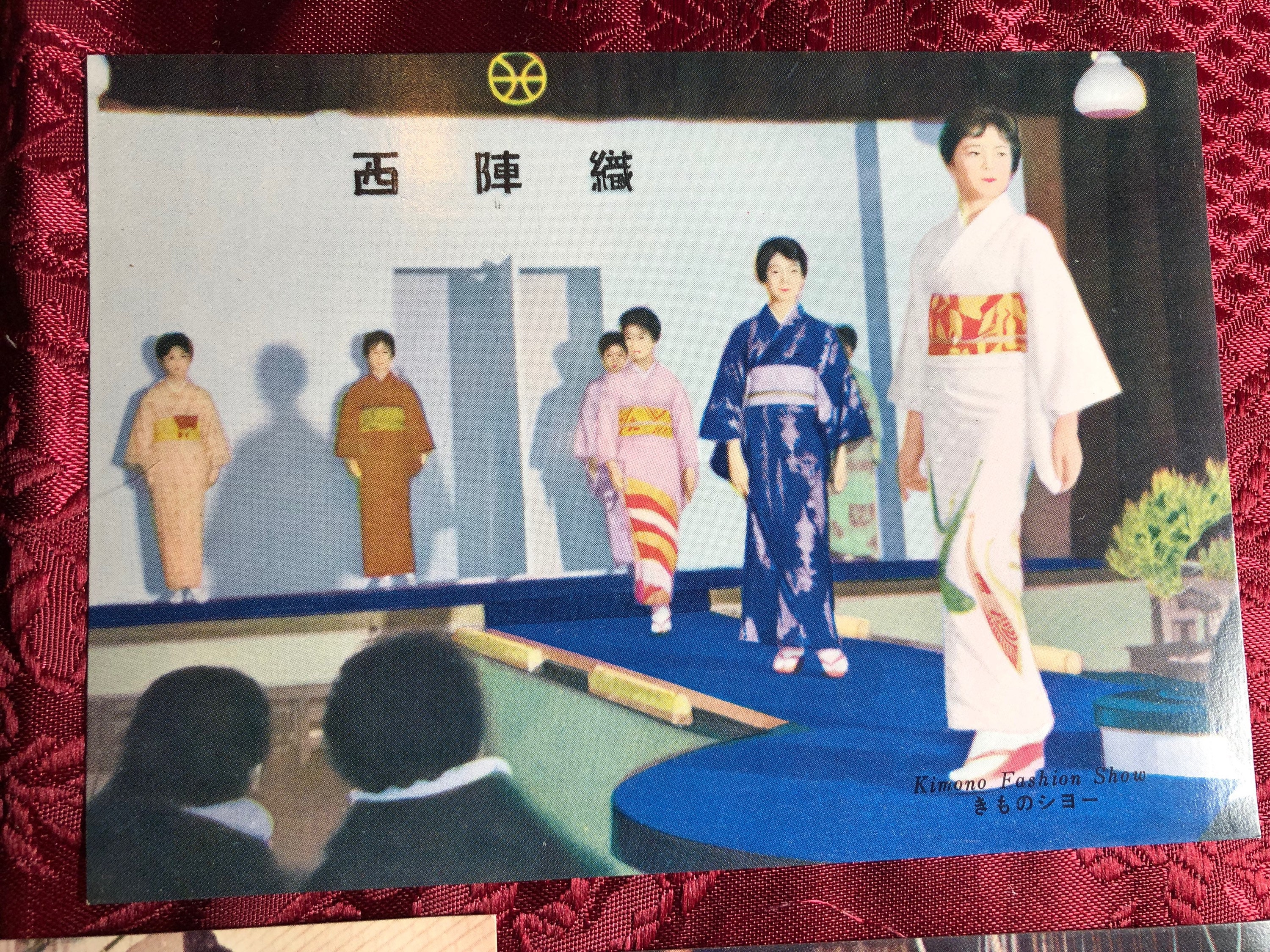 【希少本】ICONS OF VINTAGE FASHION【美品】 Icons of Vintage Fashion: Definitive Designer Classics at
