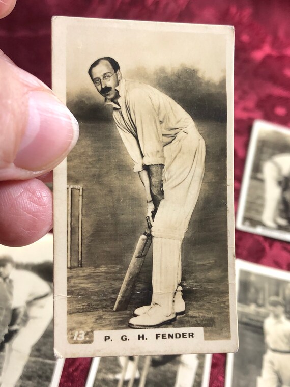 シガレットカード・クリケッターズ アンティーク 1926 年製 英国クリケット選手のシガレット カード