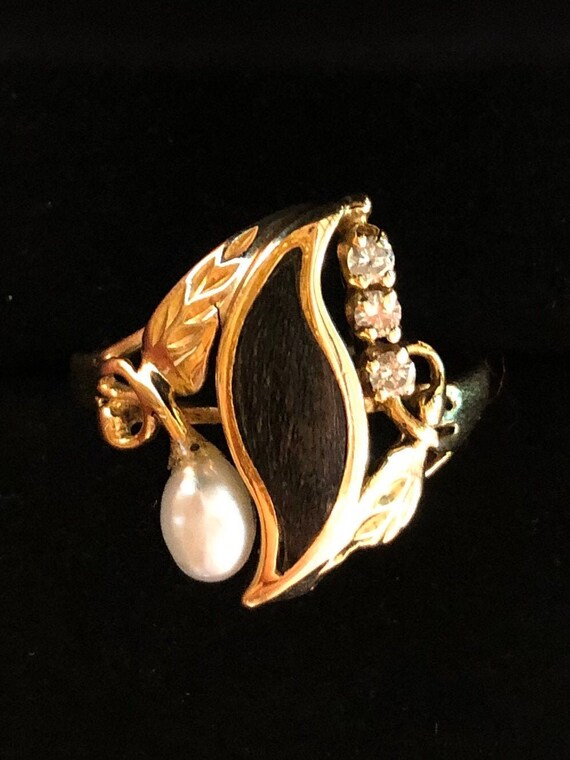 Bespoke Gold Ring with Diamonds and Seed Pearl!!
