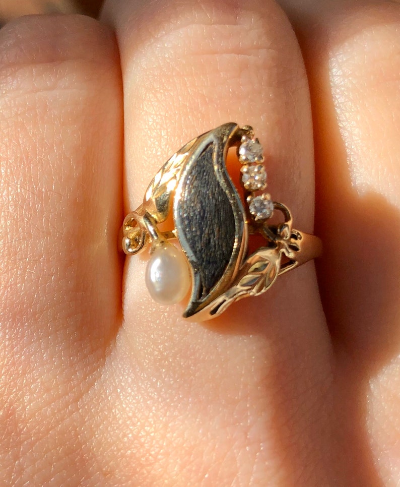 Bespoke Gold Ring with Diamonds and Seed Pearl!!