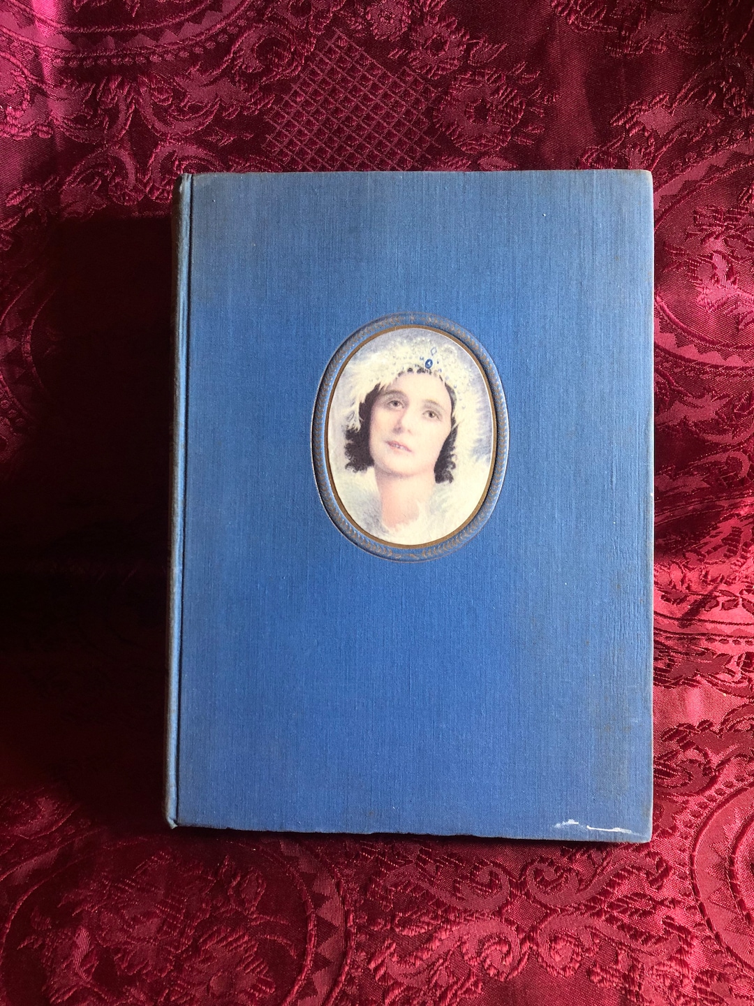 Anna (2019 feature film) visual data 6