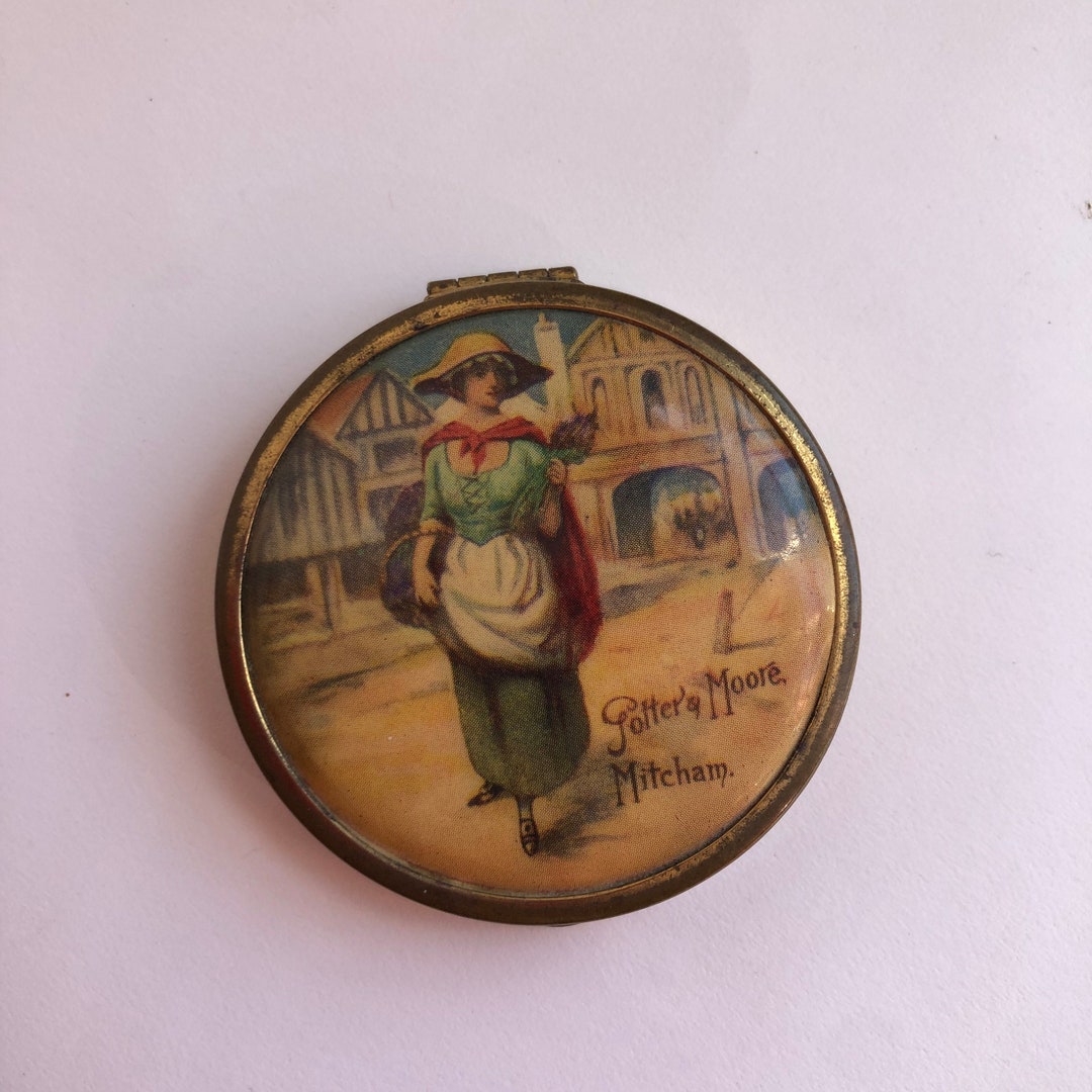 Potter & Moore Mitcham Powder Compact Lady Selling Lavender Etsy