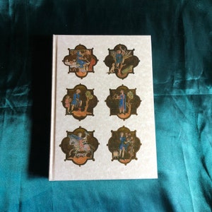 Medieval People, A book by Eileen Power, A Folio Society Edition of 2001, History, Marco Polo, Peasants, Exploration.