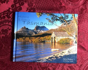 洋書 s of Tasmania Historic and Scenic Tasmania, A Book of Photographs of the Island