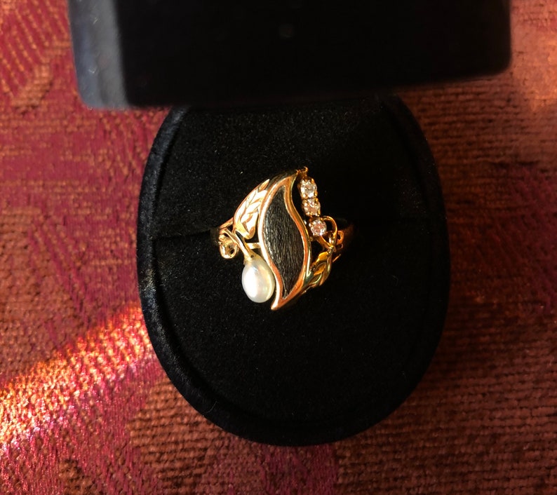 Bespoke Gold Ring with Diamonds and Seed Pearl!!