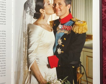 Mary Princess of Style, A Book by Jan Korner Et Al, Royal Fashion