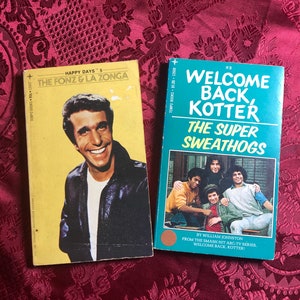 Happy Days + Welcome Back Kotter, Two Books From the 1970&#39;s, The Fonz, The Sweathogs, American Sitcoms, TV Shows, Collectable Paperbacks.