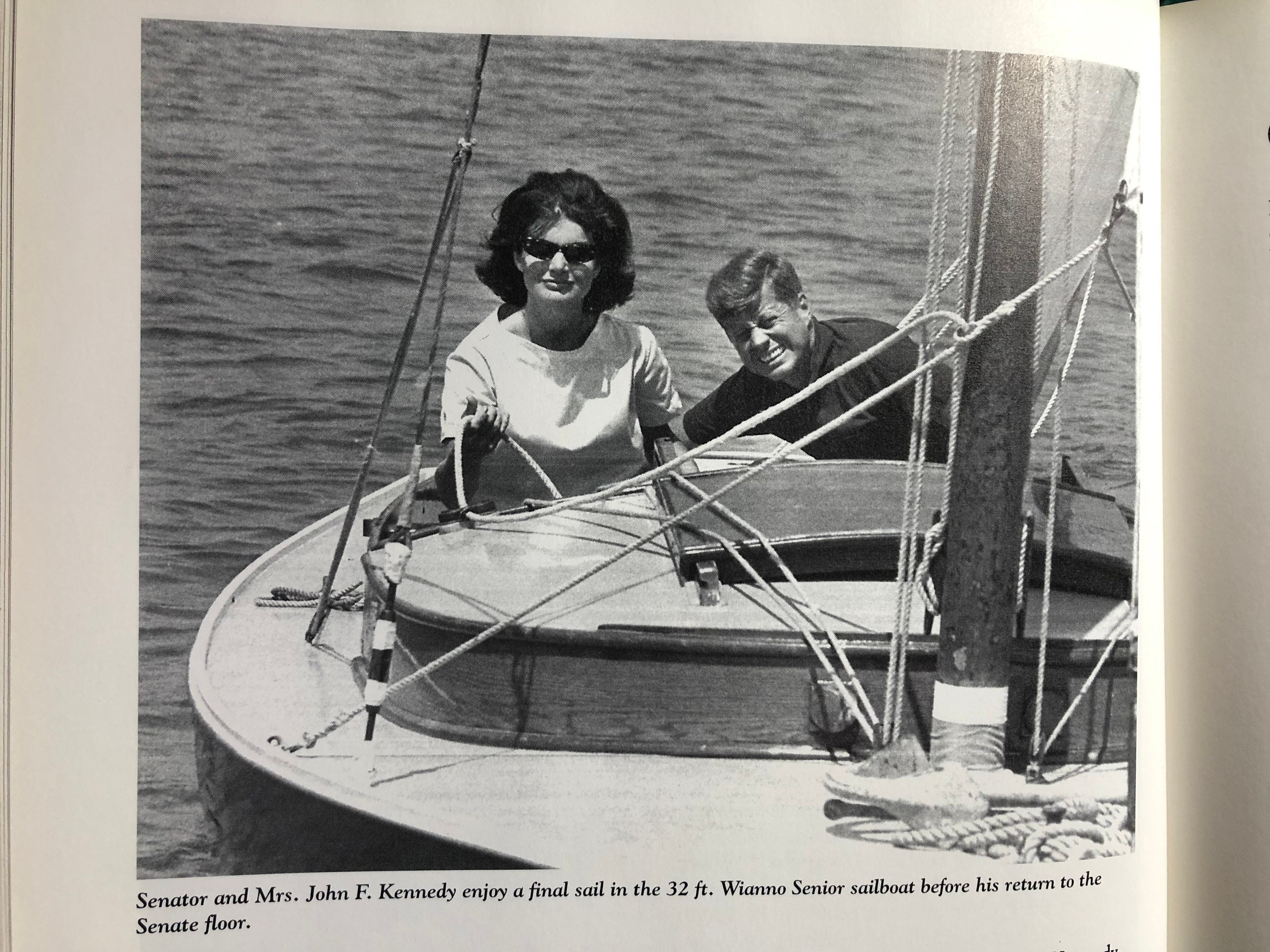 ジャクリーン・ケネディ・オナシス 1929-1994、チャールズ