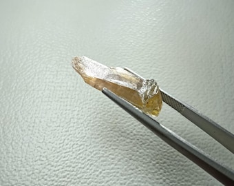 8.54 carat. Crystal Color Change Turkish Diaspore. Natural,Geniune.(Unheat and untreated)